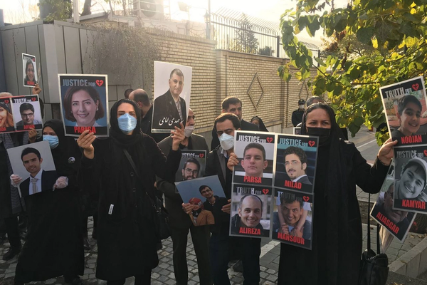 Victims' Families Of Airliner Shot Down By IRGC Protest In Tehran
