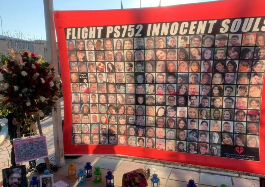 وزیر راه  کانادا: در برخورد با ایران برای هدف قراردادن پرواز پی‌اس۷۵۲، همه گزینه‌ها روی میز است