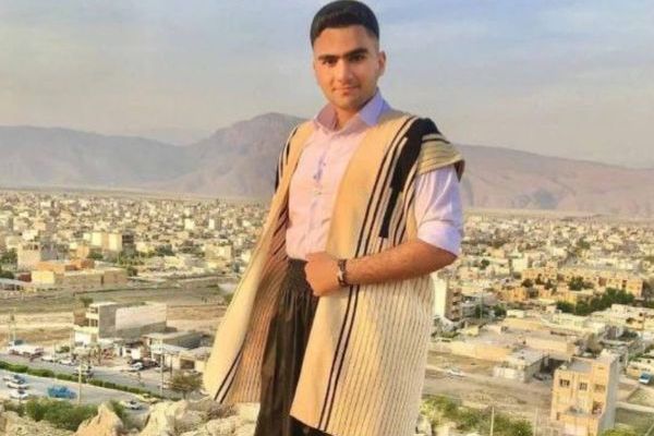 في عيد ميلاد الطفل القتيل بيرفلك.. الأمن الإيراني يقتل أحد أقارب والدته جنوب غربي البلاد