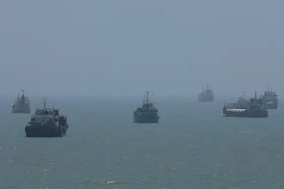 Vessels in the Strait of Hormuz are visible near the beach of Bandar Abbas, Iran, August 26, 2026. Majid Asgaripour/WANA (West Asia News Agency) via REUTERS