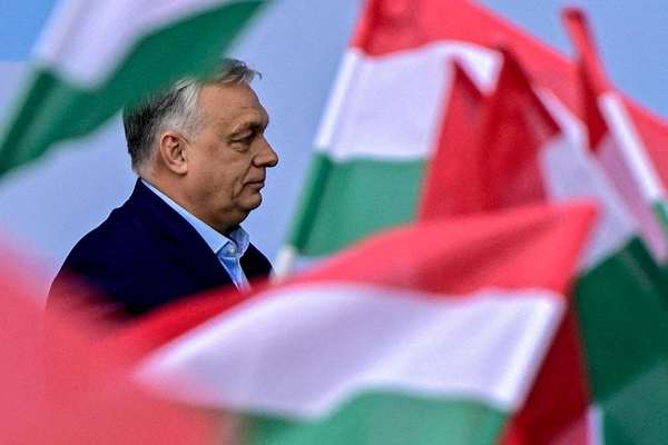 اوربان، نماد محافظهکاران مجارستان، از اپوزیسیون شکست خورد
