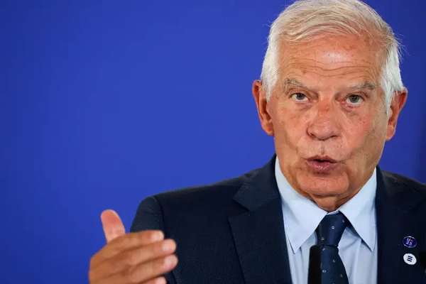 بوريل محذرا طهران: إرسال الصواريخ الباليستية الإيرانية لروسيا تهديد مباشر للاتحاد الأوروبي