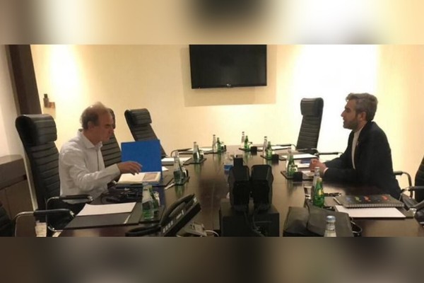 وزير خارجية إيران: مرحلة المفاوضات الجديدة ثلاثية وغير مباشرة ولا تجاوز لـ"الخطوط الحمراء"
