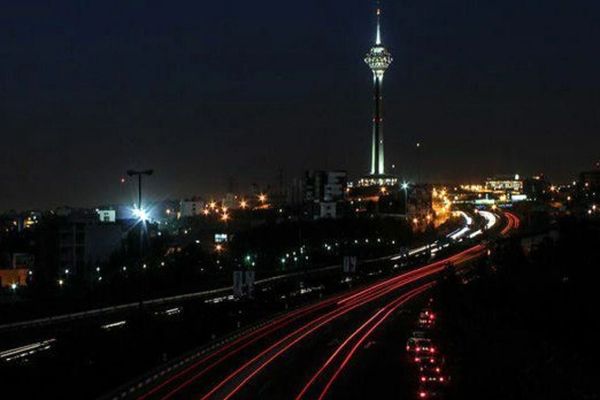 بدء "الانقطاع المبرمج" للكهرباء في العاصمة الإيرانية.. والحكومة: الأزمة ستستمر