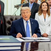 Military escalation overshadows US-Iran peace efforts