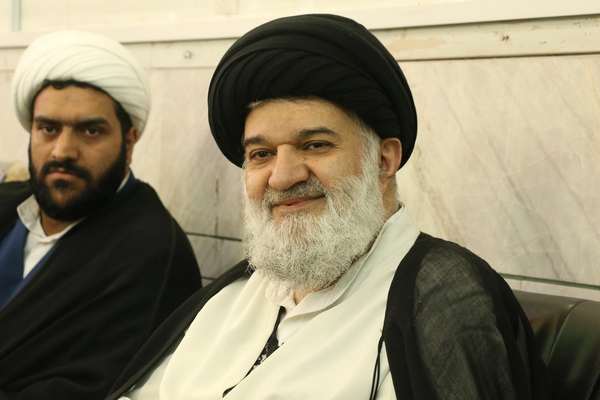 Iran releases cleric who called for replacing Islamic Republic on bail