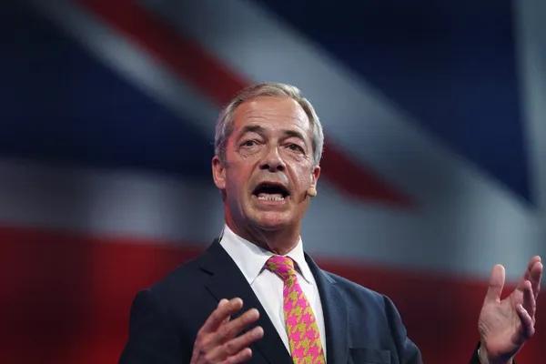 رهبر حزب اصلاح بریتانیا: ماموران جمهوری اسلامی از طریق کانال مانش وارد بریتانیا شدهاند