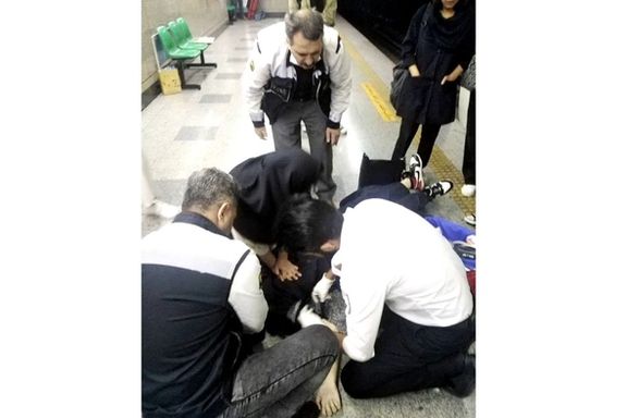 تصویر جدیدی از آرمیتا گراوند پس از بیهوشی در متروی تهران