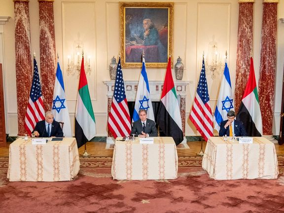 Israel, US and UAE chief diplomats at a press conference, October 13, 2021