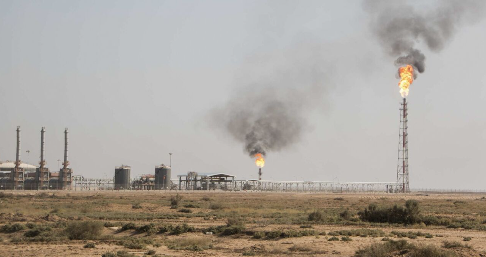 استاندار خوزستان: یکی از فلرهای نفتی نزدیک اهواز گاز سمی هیدروژن سولفید تولید می‌کند