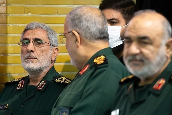 ميت؟ محتجز؟ مصير الجنرال في الحرس الثوري يثير حيرة الإيرانيين وسخريتهم