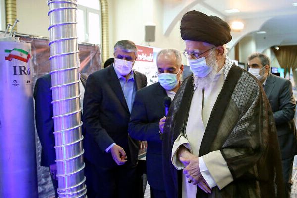 موقع إسرائيلي: طهران حاولت تطوير سلاح نووي لا تمتلكه أي دولة