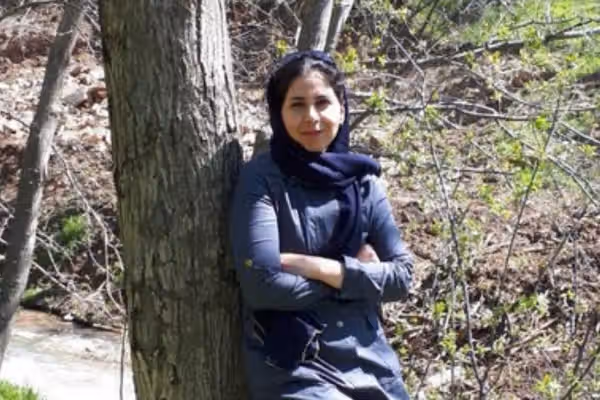 الهام زینعلی، عضو کادر درمان، در کرمانشاه کشته شد