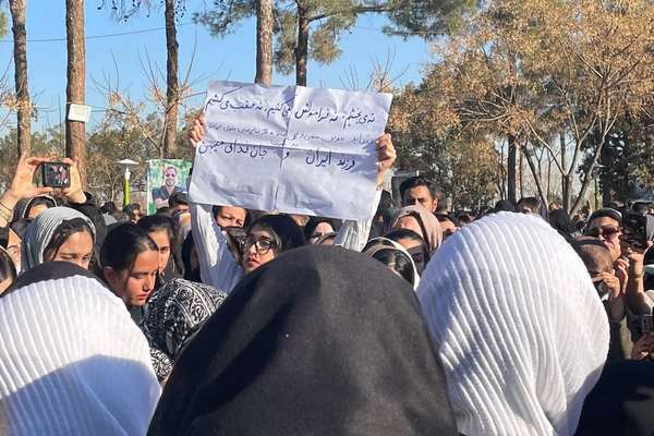 برگزاری مراسم چهلم جاویدنامان با همخوانی سرودهای میهنی