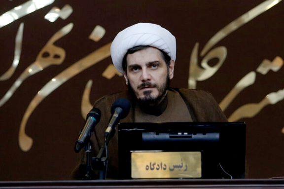 قاضٍ إيراني لمعارضي النظام: عودوا ودافعوا عن أنفسكم أمام القضاء