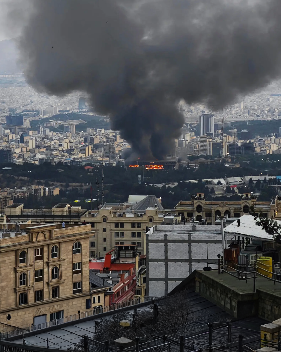 القناة 11 الإسرائيلية: خيار شن هجمات على منشآت الطاقة في إيران مطروح على الطاولة