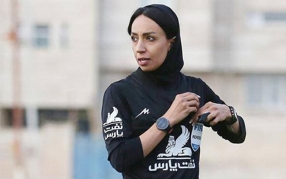 «فردا داور زن را به وسط زمین فوتبال میآورند»؛کمپین رسانه سپاه علیه حضور داوران زن در دربی