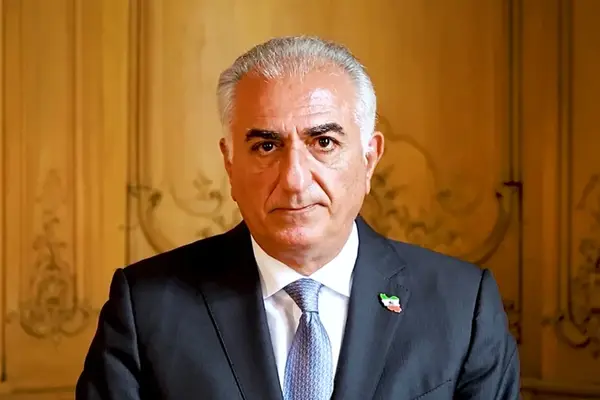 شاهزاده رضا پهلوی از کشورهای عربی خواست از یک «گذار برنامهریزی شده» در ایران حمایت کنند