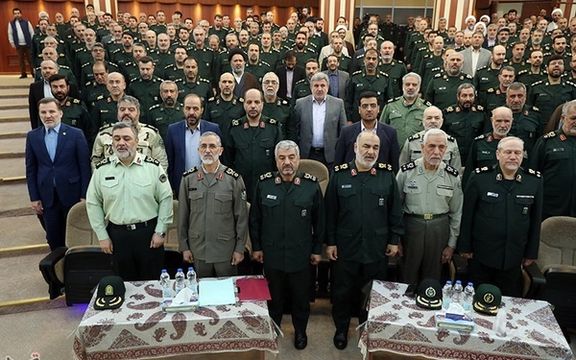 IRGC Commanders Criticize Regime Insiders For Lack Of Support
