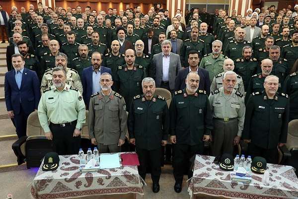 IRGC Commanders Criticize Regime Insiders For Lack Of Support