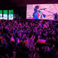 عادیسازی با پولپاشی؛ نقش حامیان مالی در «نمایش ایرانِ نرمال» پس از جنگ