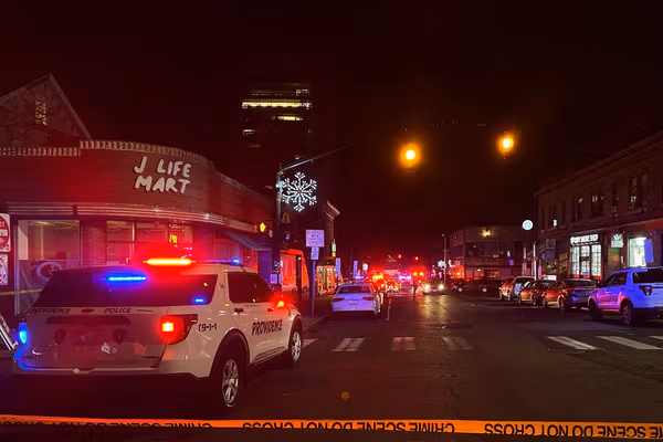 تیراندازی در دانشگاه براون آمریکا دستکم ۲ کشته و چندین زخمی در پی داشت