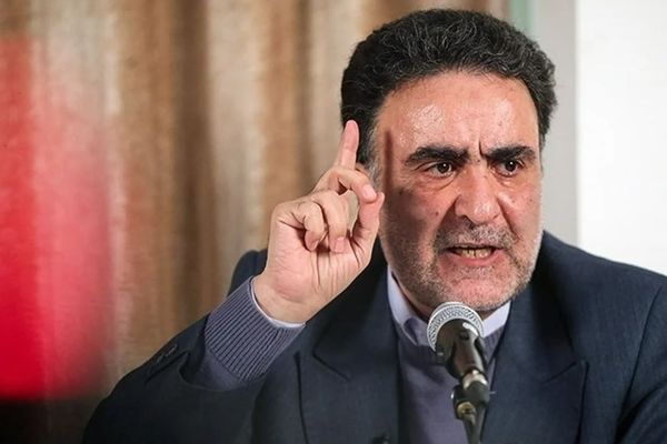 المعارض الإيراني مصطفى تاج زاده من سجنه: الأزمات الحالية متجذّرة في سياسات خامنئي الفاسدة