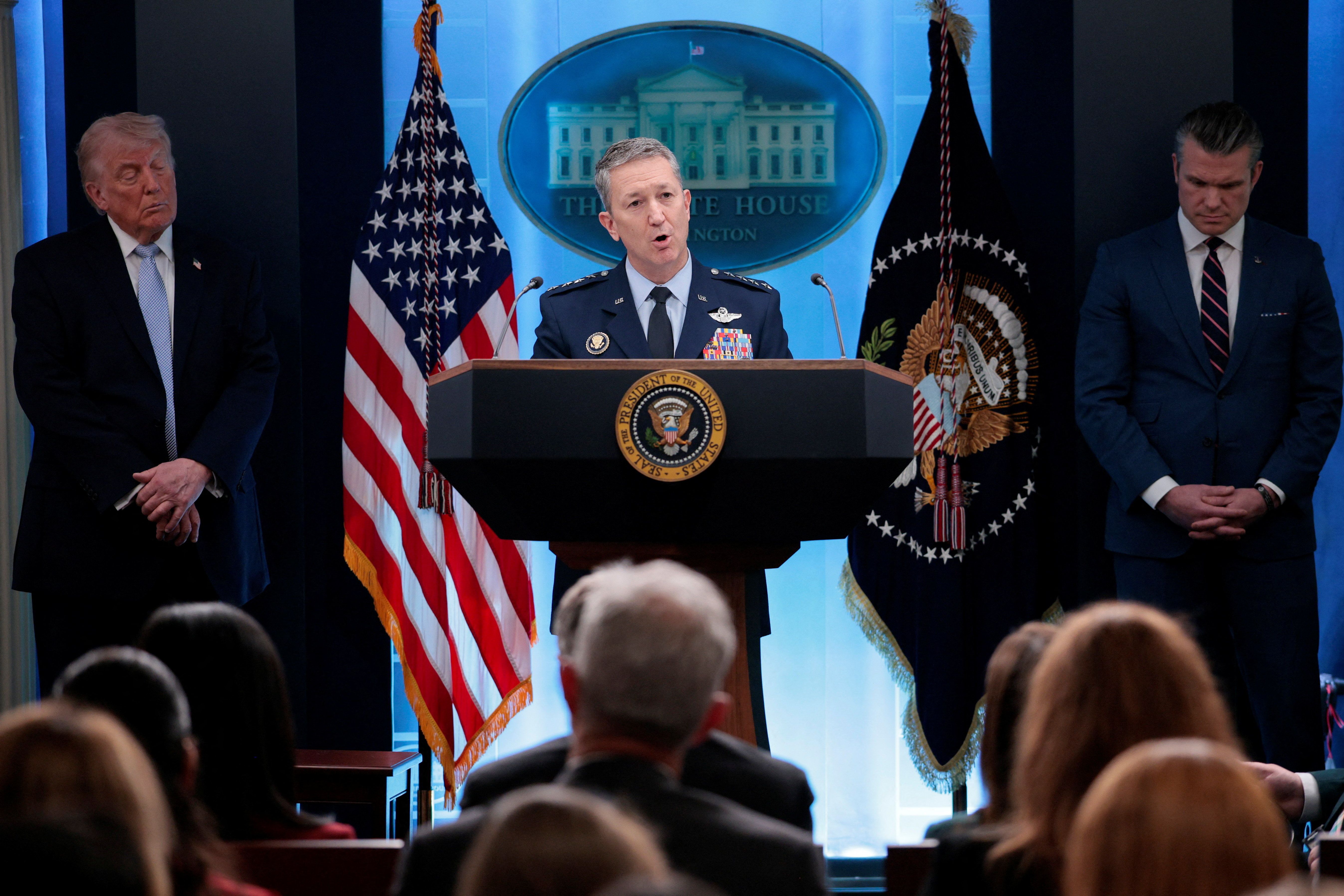 دن کین درباره نجات دو خلبان: جان نیروهای آمریکایی از تجهیزات نظامی مهم‌تر است