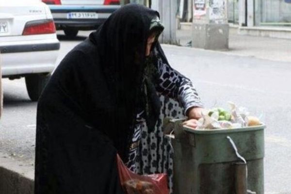 صحيفة إيرانية: 26 مليون إيراني يعانون من الفقر.. 5 ملايين منهم في "فقر مدقع"