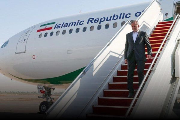 Iranian hardline daily warns Pezeshkian against meeting US officials at UN assembly