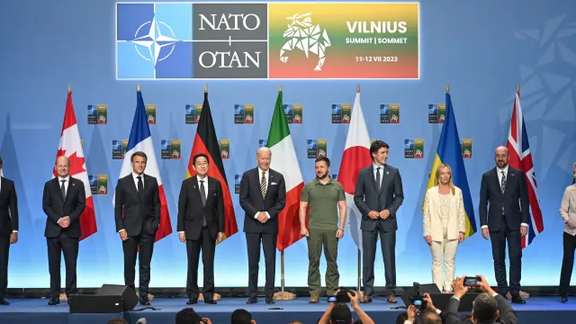 Leaders of the Group of Seven and Ukrainian President Volodymyr Zelenskyy (5th from R) pose for a group photo in Vilnius on July 12, 2023, as a NATO summit is held in the Lithuanian capital.