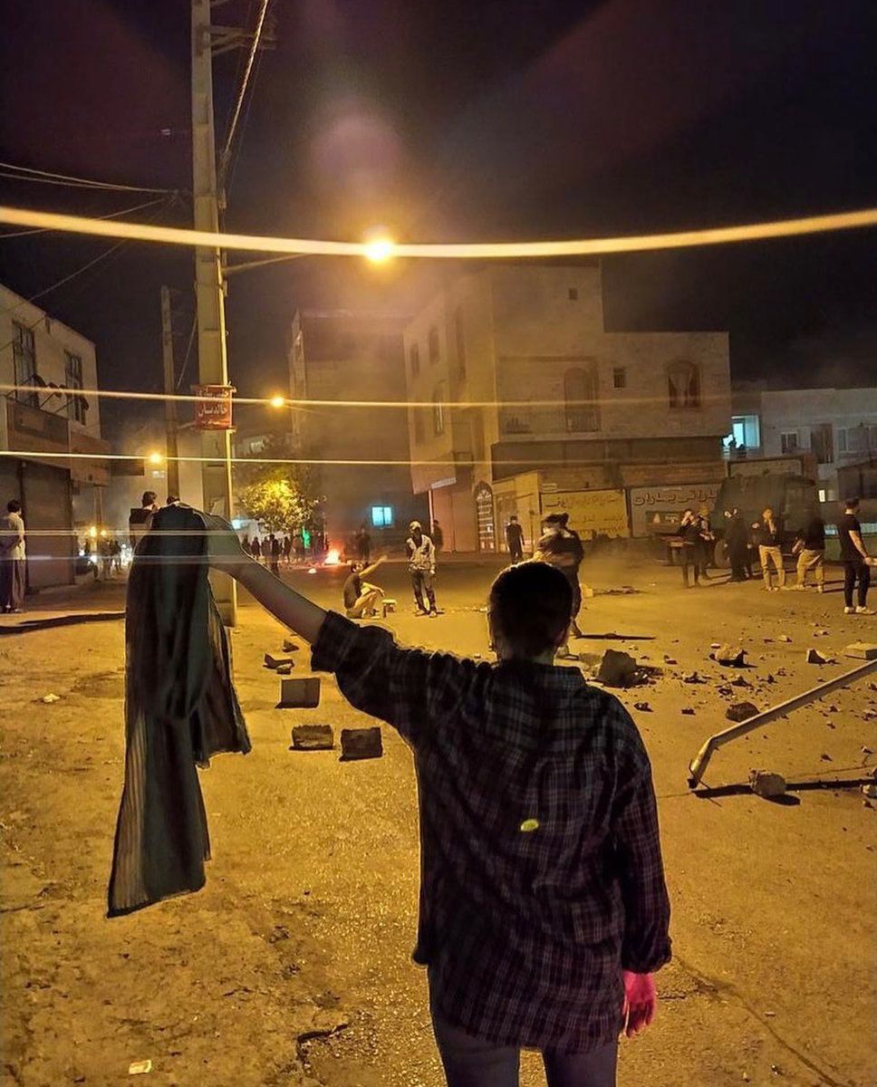 اختصاصی: استقرار نیروهای سپاه در مناطق مرزی کردستان همزمان با سرکوب خونین خیزش سنندج