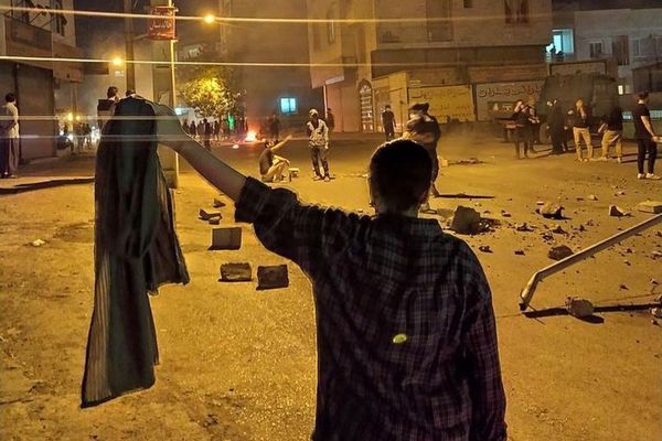 مع استمرار الاحتجاجات الطلابية.. الفنانون والرياضيون يواصلون دعم انتفاضة الشعب الإيراني