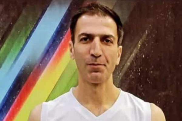 هادی فروغ، بسکتبالیست، با شلیک نیروهای سرکوب، به قتل رسید