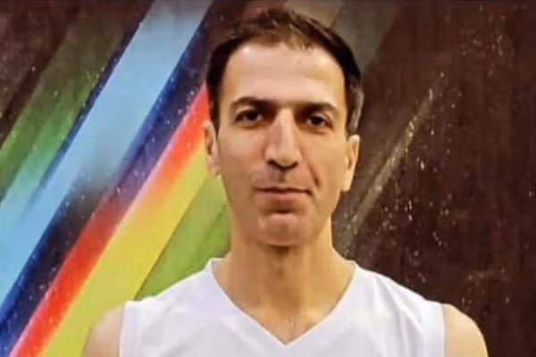 هادی فروغ، بسکتبالیست، با شلیک نیروهای سرکوب، به قتل رسید