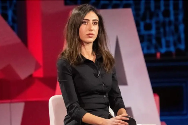 صحيفة إيطالية:المسؤولون في إيران يكذبون.. وتشيشيليا سالا محرومة من أبسط حقوقها