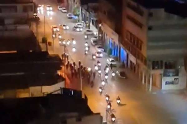 Heavy Crackdown In Iran As Protests Show No Sign Of Ending