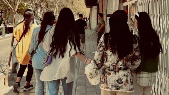 السياسي المعارض حسين رونقي: العدو الرئيسي لإيران وشعبها حاليا هو النظام