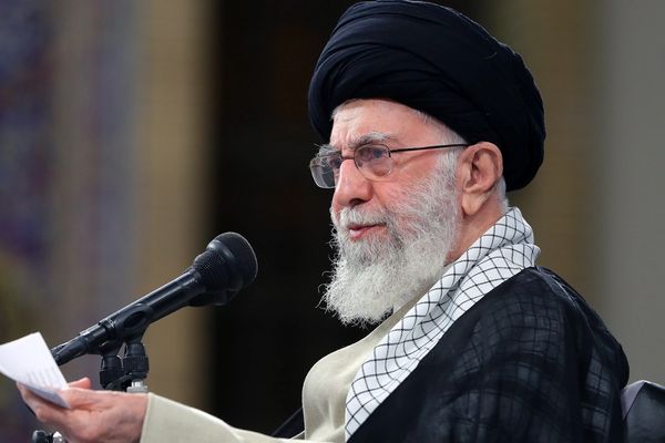 المرشد الإيراني: انتقاد الأوضاع "نظرة رجعية".. وأميركا وأوروبا تواجه أزمات أكثر من إيران