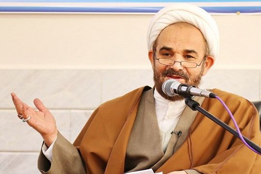 مقام دفتر خامنهای: اگر نانخور دیگران نیستید، باید زکات فطریه را پرداخت کنید