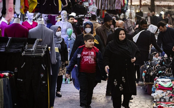 معاون مرکز سلامت وزارت بهداشت: ۵۶ درصد ایرانیها ماسک نمیزنند