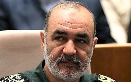 فرمانده کل سپاه: دشمن ترسیده و پیغام میدهد که پاسخ ندهید