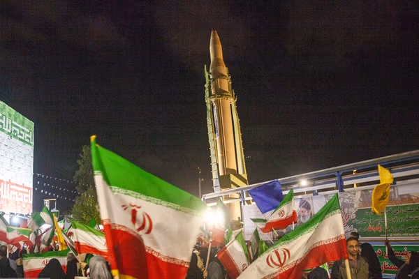 روزنامه معاریو: تهران حاضر نخواهد شد از برنامههای هستهای، موشکی و نیابتی خود دست بکشد