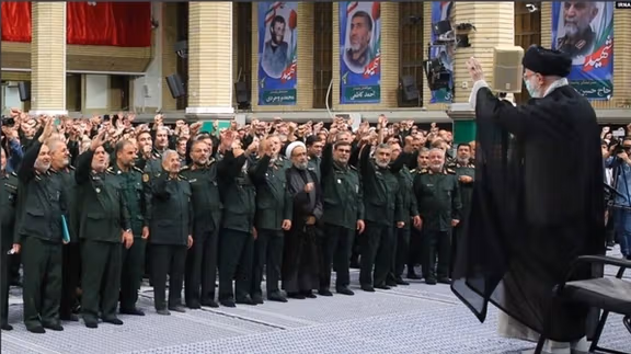 فشار سپاه پاسداران بر پلتفرم «دیوار» برای فروش سهامش به شرکت وابسته به خامنهای