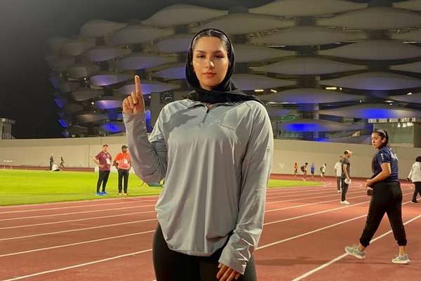مهلا محروقی، در اعتراض به جنایت جمهوری اسلامی، از تیم ملی دوومیدانی کنارهگیری کرد