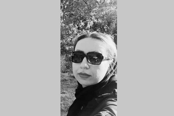 نقل شقيقة مصارع إيراني معدوم إلى معتقل للمخابرات.. وأسرتها تريد إجابات عن مصيرها