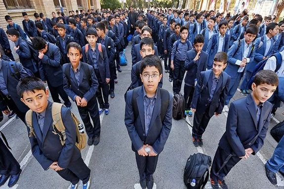 هشدار درباره کمبود ۷۰ تا ۸۰ هزار معلم در سال تحصیلی جدید