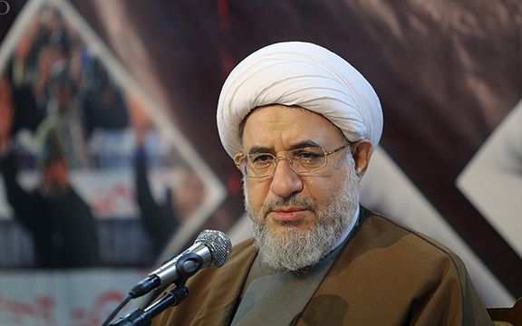 عضو شورای عالی حوزههای علمیه: اگر نیروی انتظامی با مردم مقابله کرد پس چرا شهید داد؟