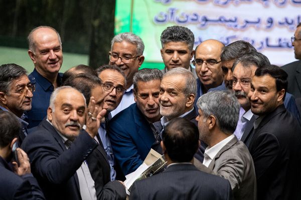 لتعزيز القدرات الدفاعية.. الحكومة الإيرانية تعلن عن رفع الميزانية العسكرية بنسبة 200%