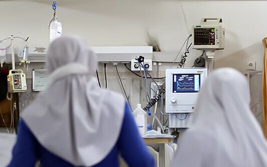 سازمان نظام پرستاری: به روزی رسیدهایم که پرستاران حاضر به یک ساعت اضافهکاری نیستند